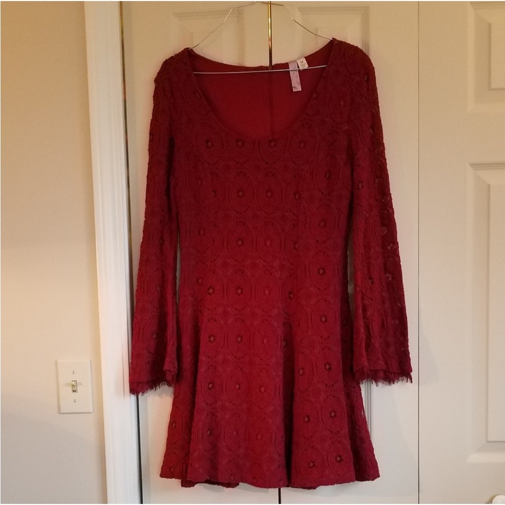 Francesca's Collections Red Long Sleeve Dress